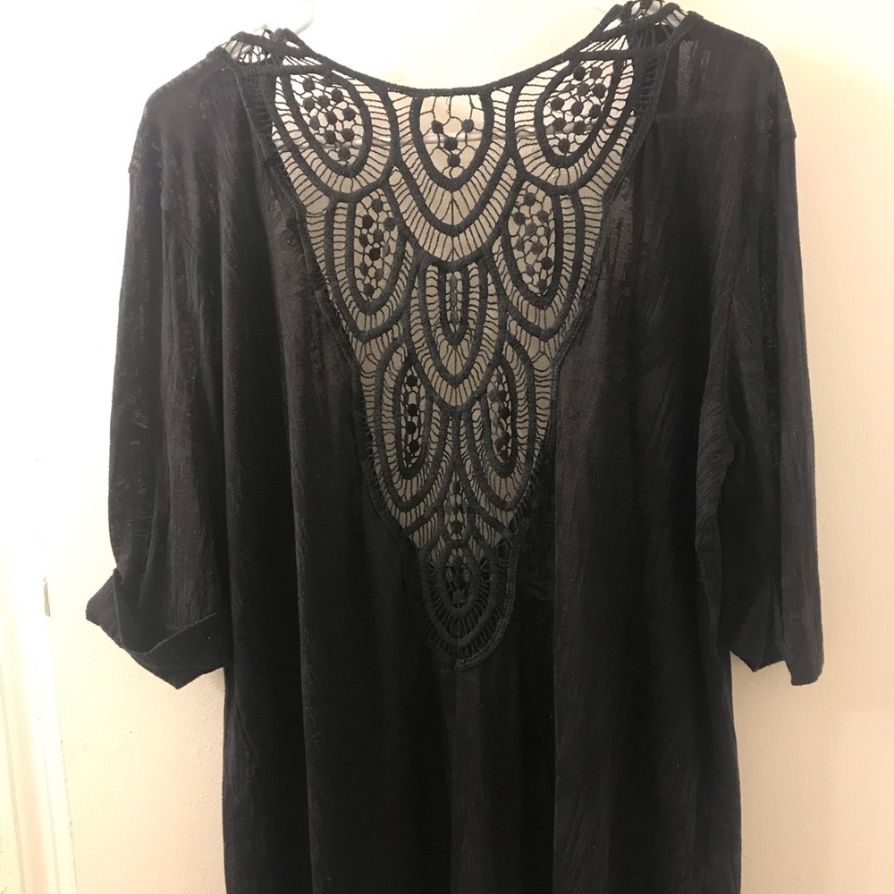 Crochet back black half sleeve cardigan
